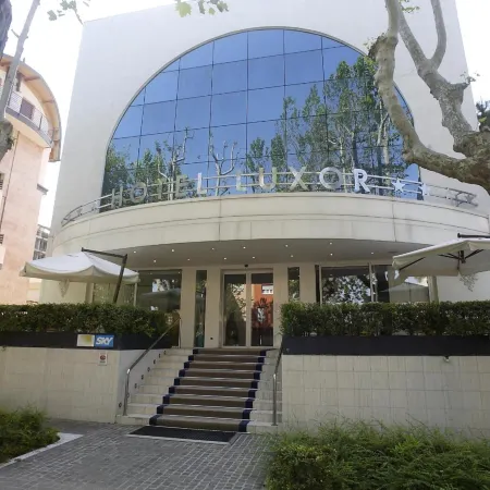 Hotel Luxor