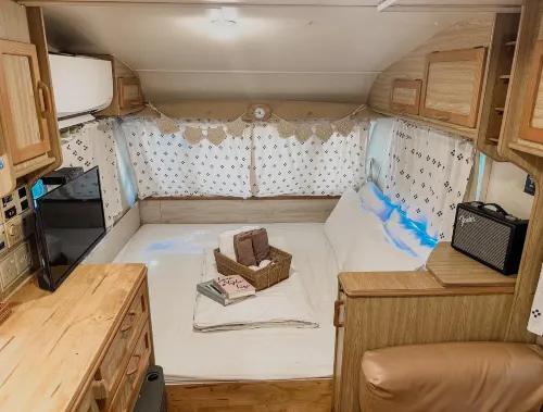Sweet Box Bed and Breakfast - bar