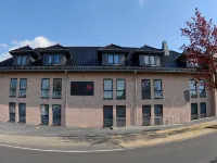 Hotel Rotes Einhorn Hotels near Merode Castle