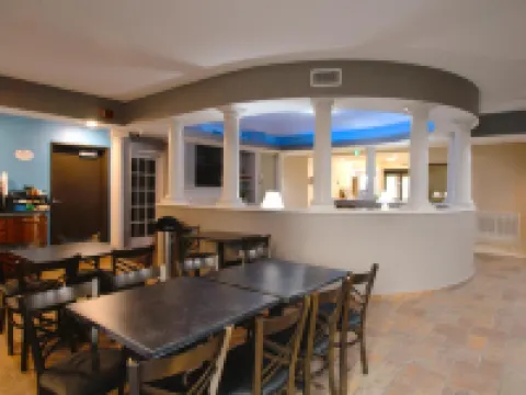 Baymont Inn & Suites by Wyndham Lafayette / Purdue Area Hotels in Tippecanoe County