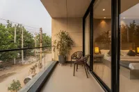 The Lodgers Luxury Hotel Near Golf Course Road Gurgaon