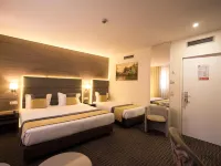 The One Grand Hotel da Póvoa - by Mhmb Hospitality Hôtels à proximité de : Plage Verde