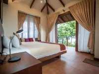 Island View Beachfront Resort Hotels in Anda