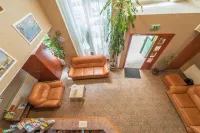 Easy Star Hotel - 3-Star