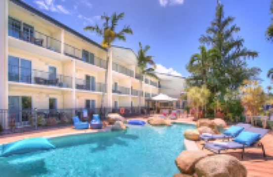 Cairns Queenslander Hotel & Apartments Hotels in Cairns North
