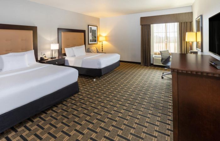 La Quinta Inn & Suites by Wyndham Mt. Pleasant