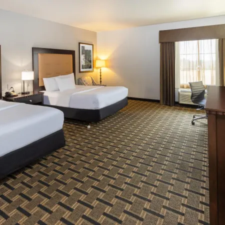 La Quinta Inn & Suites by Wyndham Mt. Pleasant