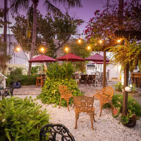 Duval Inn - Key West