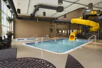 Microtel Inn & Suites by Wyndham Lloydminster - Pools