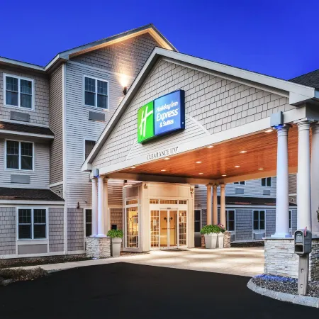 Holiday Inn Express & Suites HAMPTON SOUTH-SEABROOK by IHG
