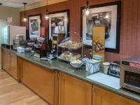Hampton Inn Charlotte/Matthews - breakfast