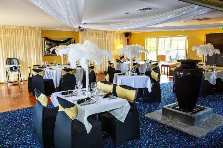 Tumut Valley Motel Pet Friendly Отели в г. Киллимикат