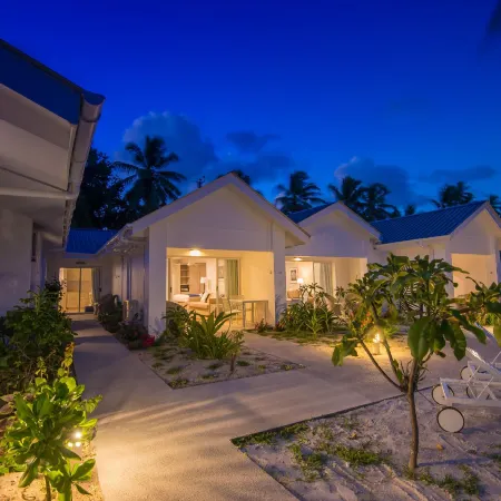 Le Nautique Beachfront Apartments
