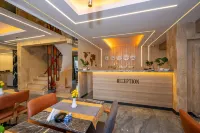 Otel Carpediem Gold Kuşadası Hotels in Bayraklıdede