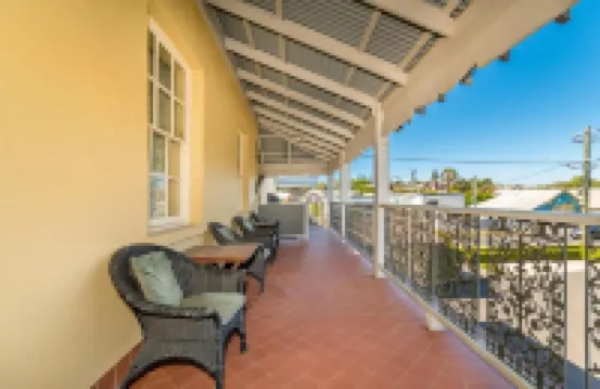 Clifton Motel & Grittleton Lodge