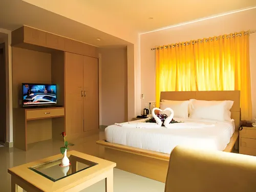 Hotel Rainbow Suites - parking