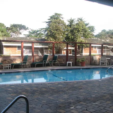 Lighthouse Lodge & Cottages