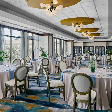 Renaissance Mobile Riverview Plaza Hotel