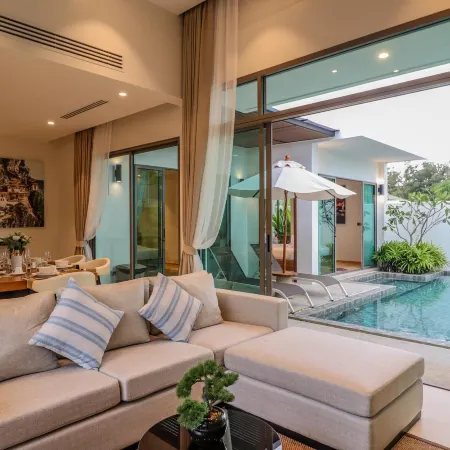 Shambhala Grand Villa by Cozy Lake