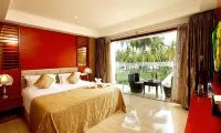 Lake Palace Trivandrum - Infinity Pools