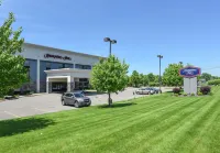 Hampton Inn Youngstown-North Hotels in Youngstown