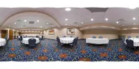 Holiday Inn Express & Suites Detroit-Novi