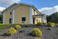 Super 8 by Wyndham Farmville Hotels in Farmville