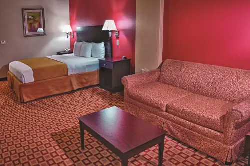 La Quinta Inn & Suites by Wyndham Alice Hotels in Alice