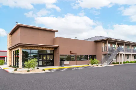 ラマダ バイ ウィンダム モデスト ヨセミテ エリア