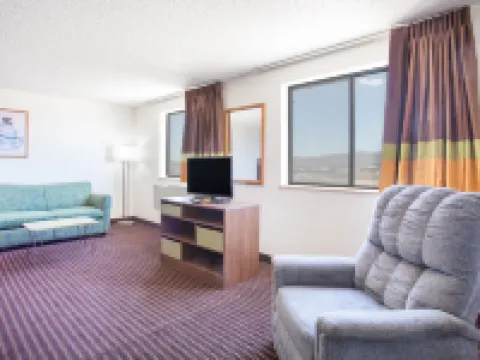 Super 8 by Wyndham Kingman Hotels in Kingman