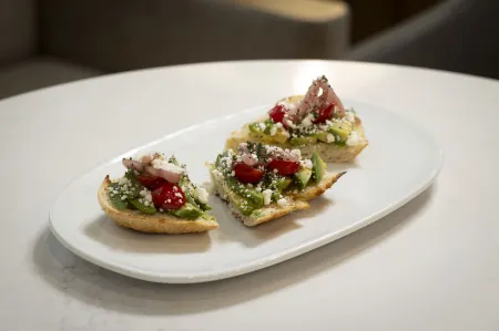 Residence Inn Oakland Downtown Отели рядом с достопримечательностью «Юниверсити оф Калифорния Ботаникал Гарден»