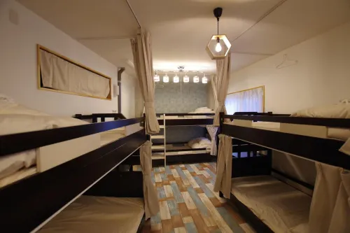 Cinnamon Guesthouse Dogo Hotel a Matsuyama