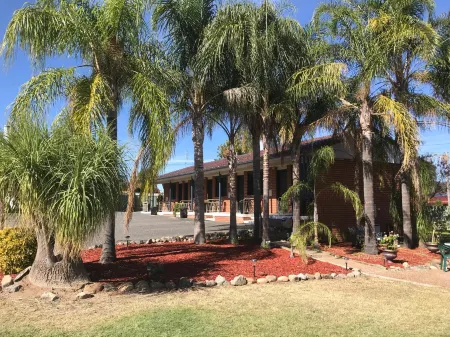 Kootingal Landview Motel Отели в г. Тинтинулл