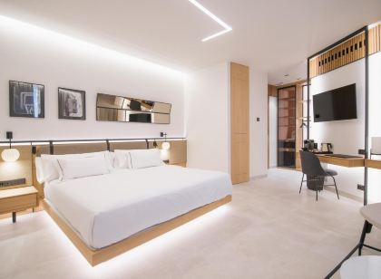 MYR Hotel Puerta Serranos