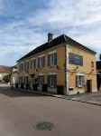 Logis Hôtel & Restaurant le Soleil d'or Hotels in Yonne