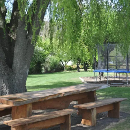 Alexandra Garden Court Motel