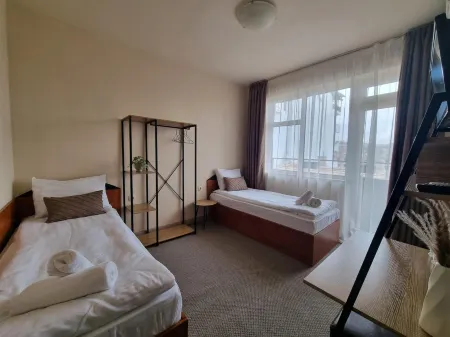 Dezudava Family Hotel Отели в г. Сандански