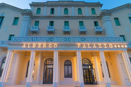 Albergo Palazzo Отели в г. Cerfignano