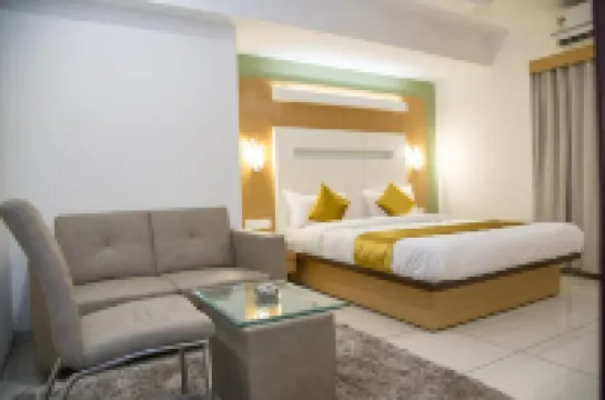 Hotel Orange International