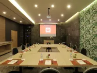Mid Town Hotel Casablanca Отели рядом с достопримечательностью «Центр города»