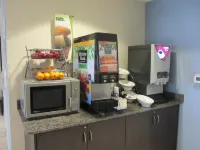Microtel Inn & Suites by Wyndham San Angelo - breakfast