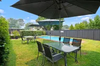 Avondel Motor Inn - Pools