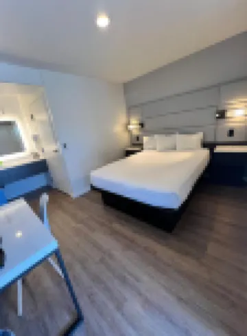 聖克拉拉署名酒店