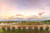 Emerald Seas Deerfield Beach Club - Beach