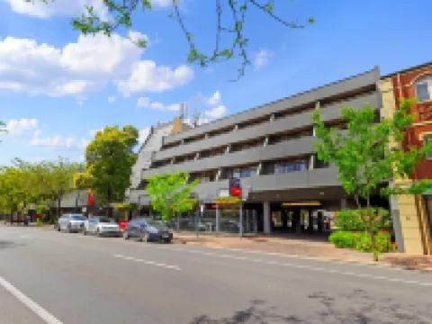 Mantra Meridien Adelaide Hotels near Adelaide Zoo