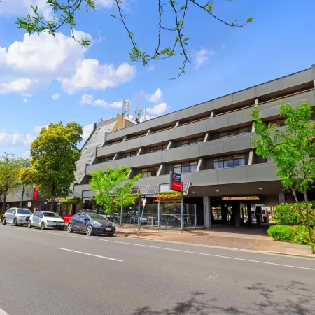 Mantra Meridien Adelaide