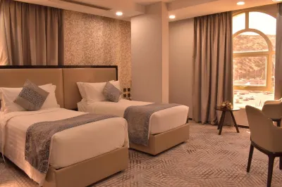 Cloud City Hotel Hotels near Raghdan Zoo Animals Park