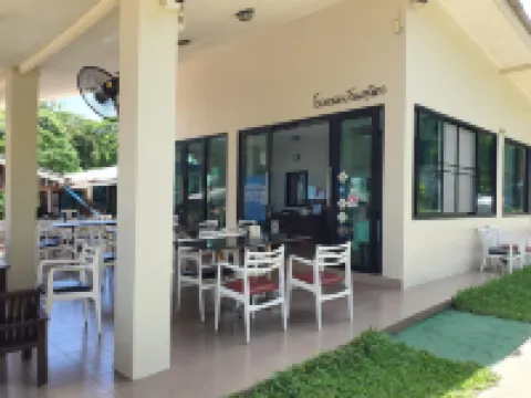 Baansukhita Hotels in Laem Sing