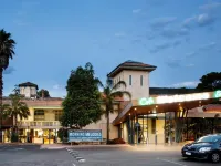 Nightcap at Ferntree Gully Hotel Motel Hotels near William Ricketts Sanctuary