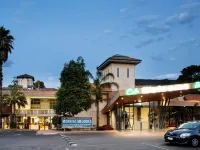 Nightcap at Ferntree Gully Hotel Motel